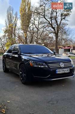 Седан Volkswagen Passat 2011 в Одессе