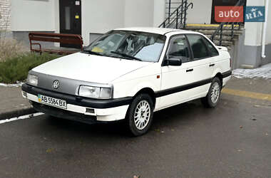 Седан Volkswagen Passat 1992 в Виннице