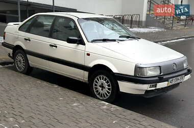 Седан Volkswagen Passat 1992 в Виннице