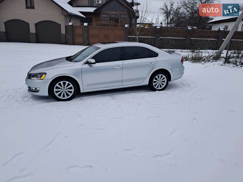 Седан Volkswagen Passat 2012 в Черкасах