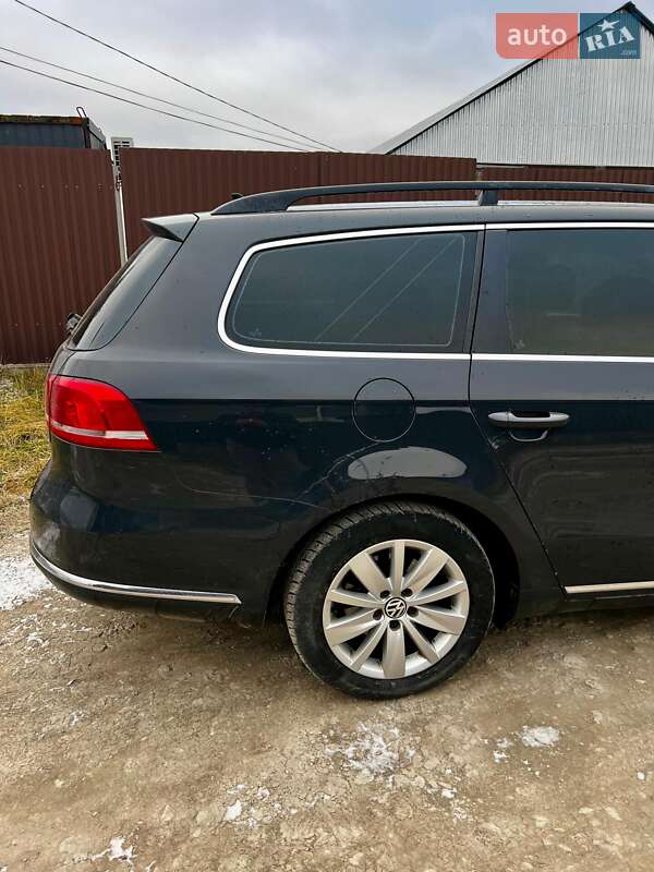 Універсал Volkswagen Passat 2011 в Львові