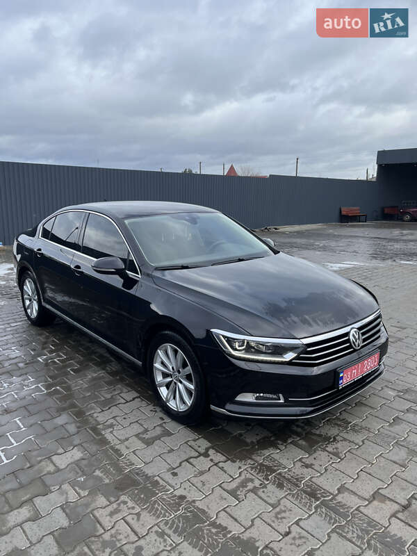 Седан Volkswagen Passat 2018 в Южноукраїнську