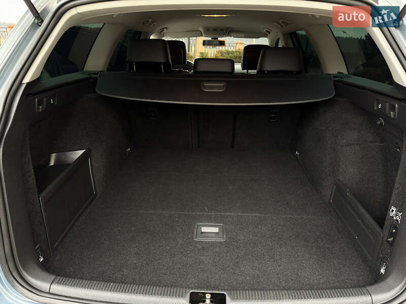 Универсал Volkswagen Passat 2012 в Дрогобыче