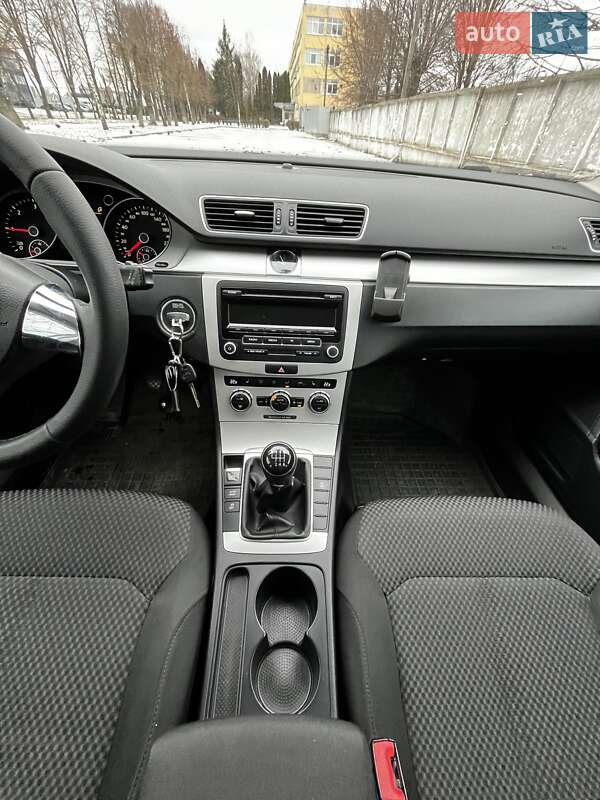 Универсал Volkswagen Passat 2013 в Белой Церкви фото 12 Универсал Volkswagen Passat 2013 в Белой Церкви