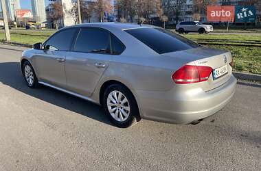 Седан Volkswagen Passat 2013 в Харькове
