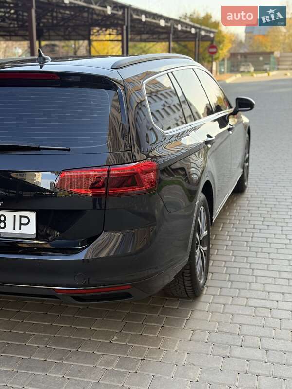 Універсал Volkswagen Passat 2021 в Одесі фото 20 Універсал Volkswagen Passat 2021 в Одесі