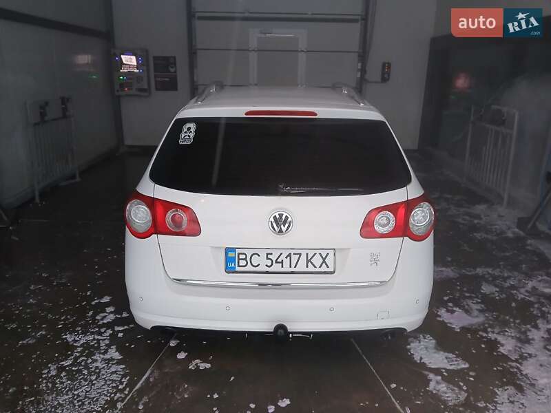 Універсал Volkswagen Passat 2010 в Львові