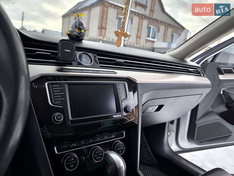 Універсал Volkswagen Passat 2015 в Козятині