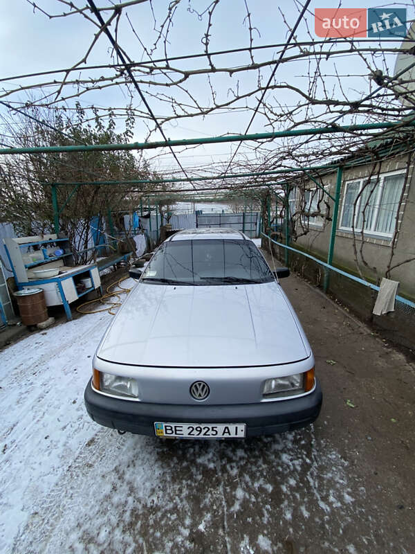 Универсал Volkswagen Passat 1992 в Николаеве
