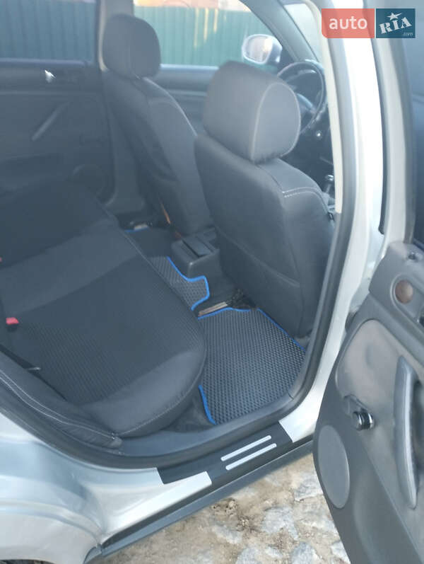 Универсал Volkswagen Passat 2004 в Хмельницком фото 10 Универсал Volkswagen Passat 2004 в Хмельницком