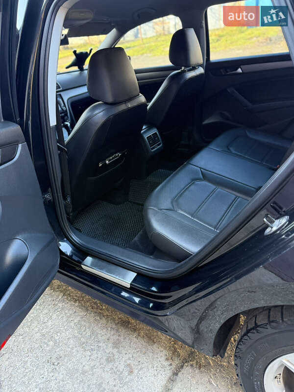 Седан Volkswagen Passat 2014 в Кривом Роге