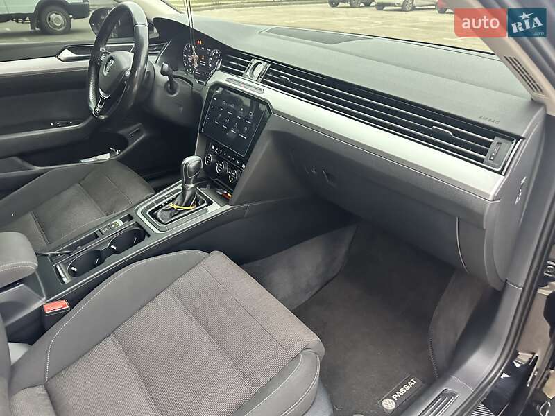 Универсал Volkswagen Passat 2017 в Кривом Роге