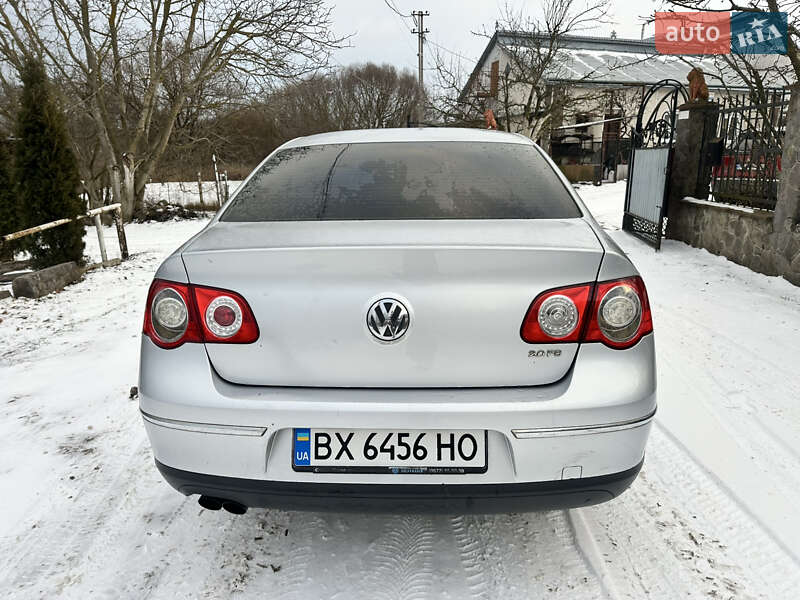 Седан Volkswagen Passat 2006 в Волочиську