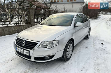 Седан Volkswagen Passat 2006 в Волочиске