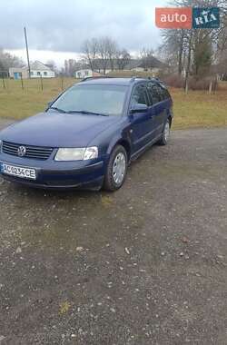 Універсал Volkswagen Passat 1998 в Голобах