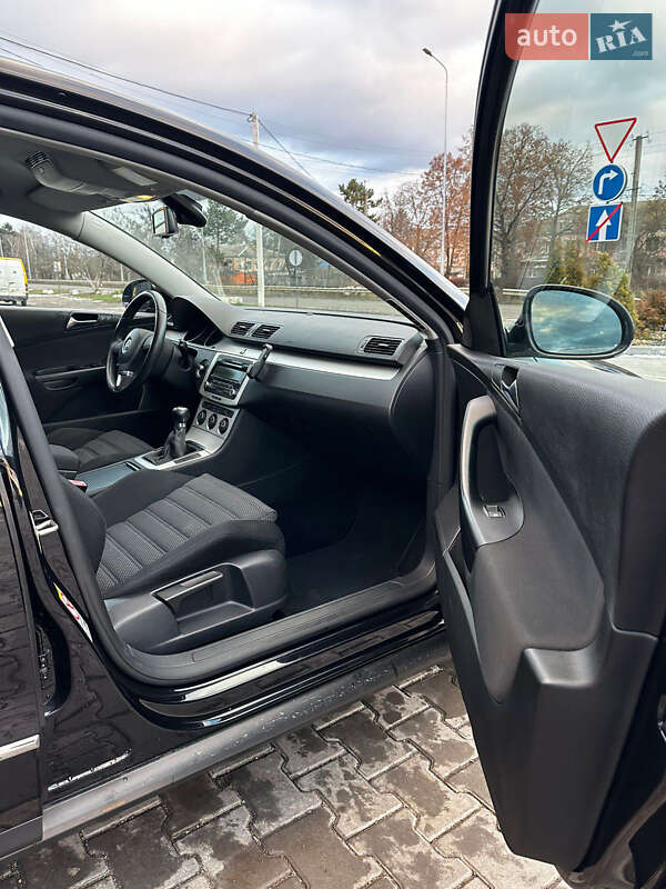 Седан Volkswagen Passat 2009 в Виннице