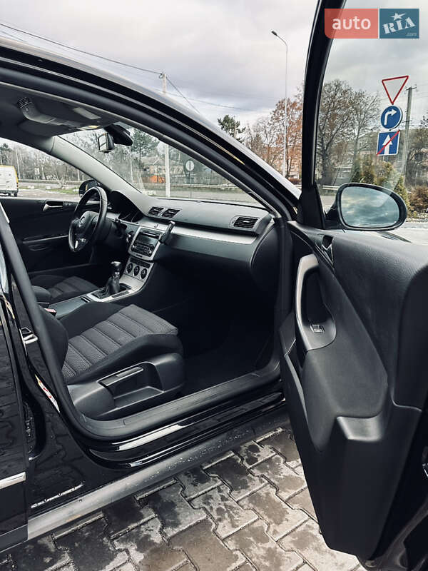 Седан Volkswagen Passat 2009 в Виннице