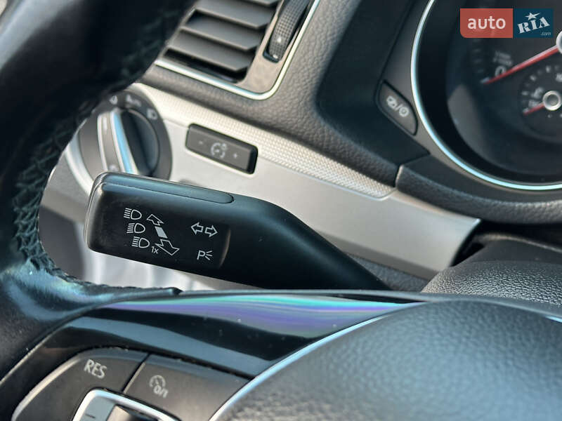 Седан Volkswagen Passat 2018 в Одессе