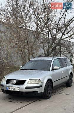 Універсал Volkswagen Passat 2003 в Нерубайське
