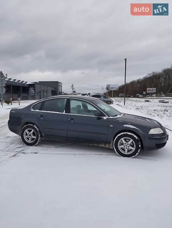 Седан Volkswagen Passat 2001 в Рованцях фото 9 Седан Volkswagen Passat 2001 в Рованцях