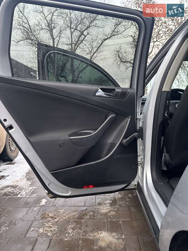 Универсал Volkswagen Passat 2006 в Кривом Роге