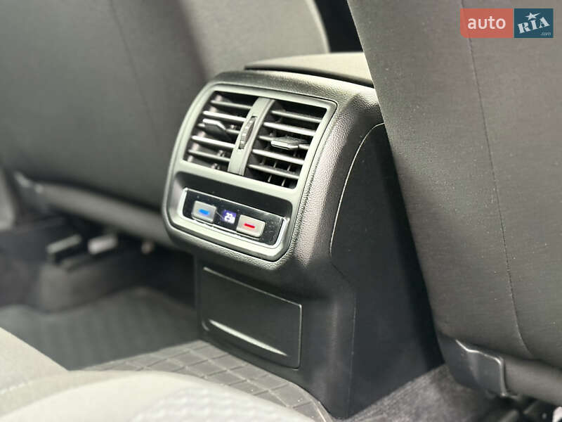 Универсал Volkswagen Passat 2016 в Луцке