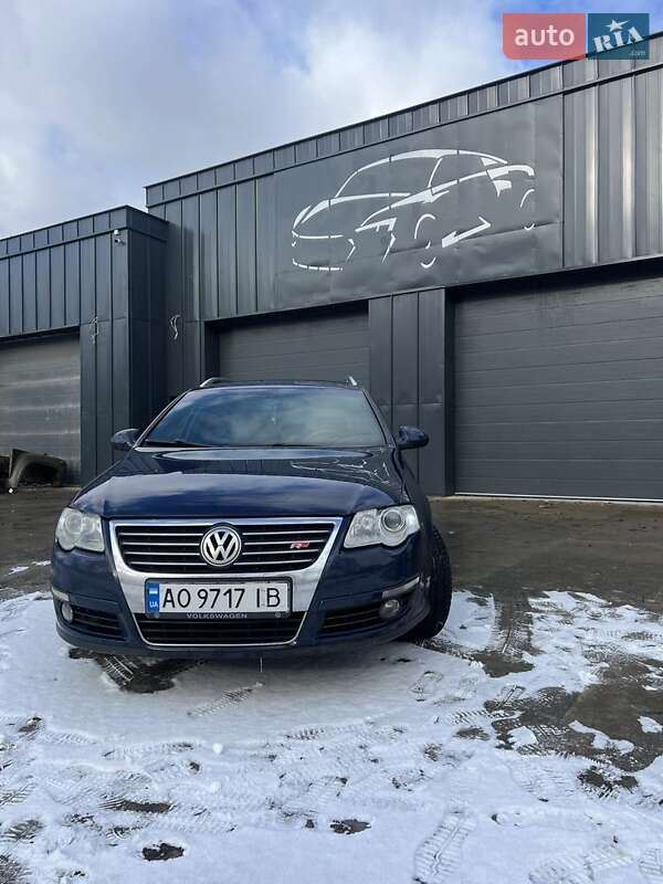 Универсал Volkswagen Passat 2005 в Тячеве