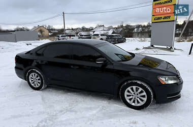Седан Volkswagen Passat 2013 в Львове
