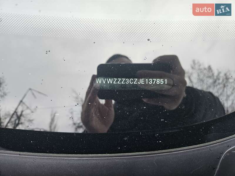 Универсал Volkswagen Passat 2018 в Киеве