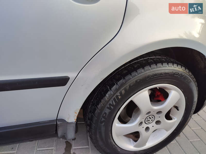 Седан Volkswagen Passat 1998 в Каменец-Подольском