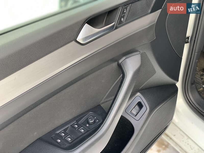 Универсал Volkswagen Passat 2018 в Киверцах
