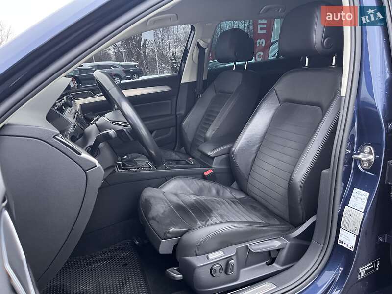 Універсал Volkswagen Passat 2017 в Житомирі