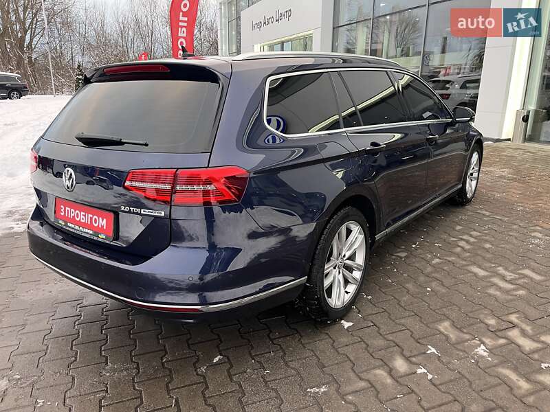 Універсал Volkswagen Passat 2017 в Житомирі