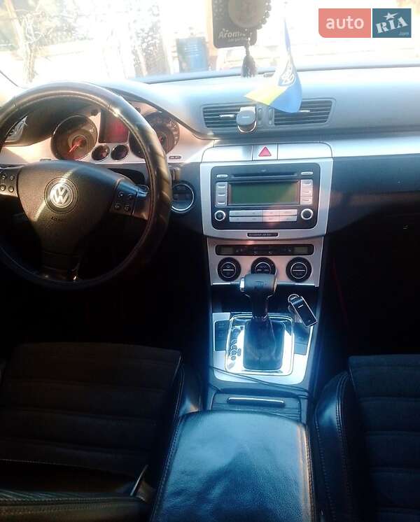 Седан Volkswagen Passat 2005 в Николаеве
