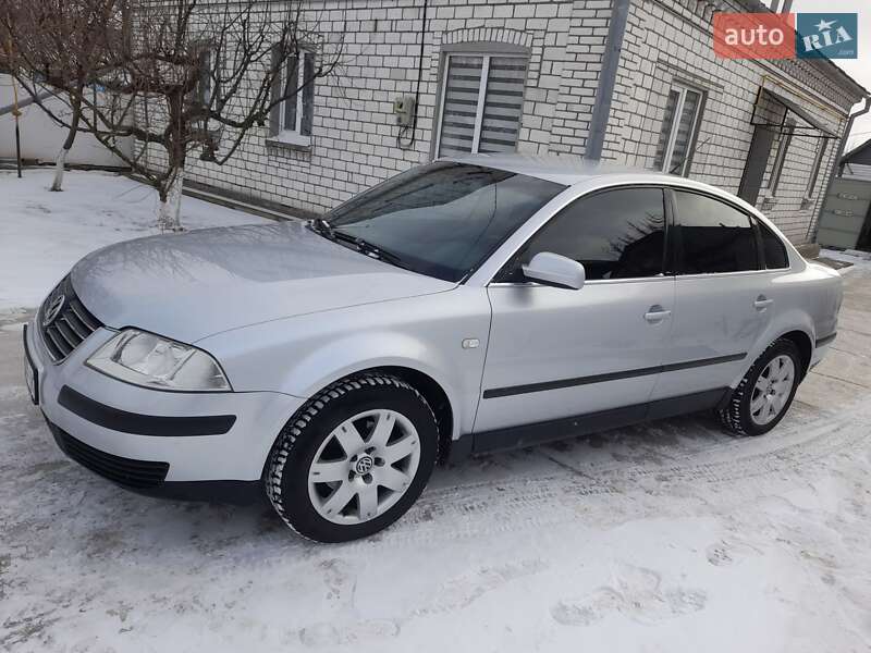 Седан Volkswagen Passat 2002 в Тульчине