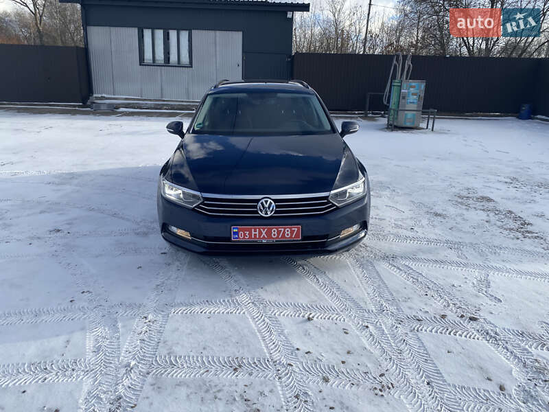 Универсал Volkswagen Passat 2015 в Нововолынске