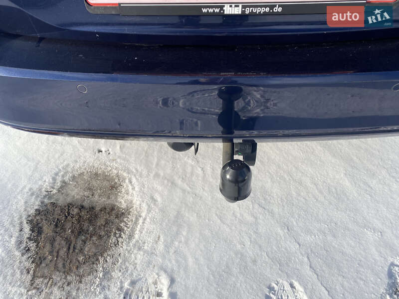 Универсал Volkswagen Passat 2015 в Нововолынске