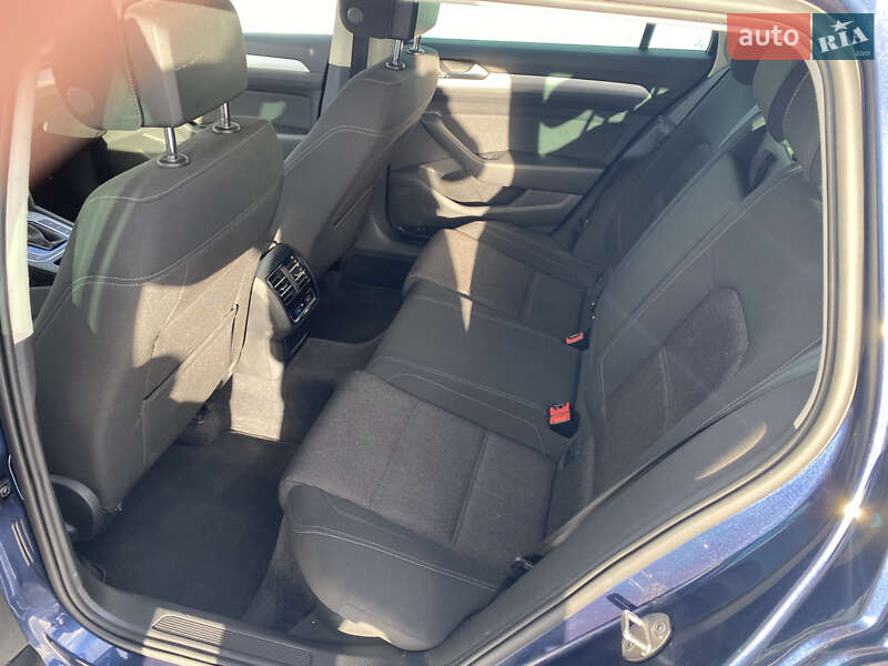 Универсал Volkswagen Passat 2015 в Нововолынске