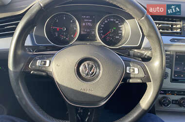 Универсал Volkswagen Passat 2015 в Нововолынске
