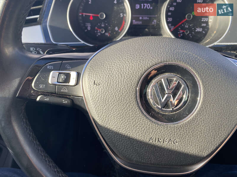 Универсал Volkswagen Passat 2015 в Нововолынске