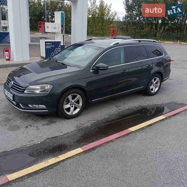 Volkswagen Passat 2011