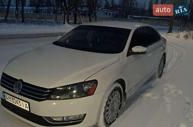 Седан Volkswagen Passat 2013 в Коростене