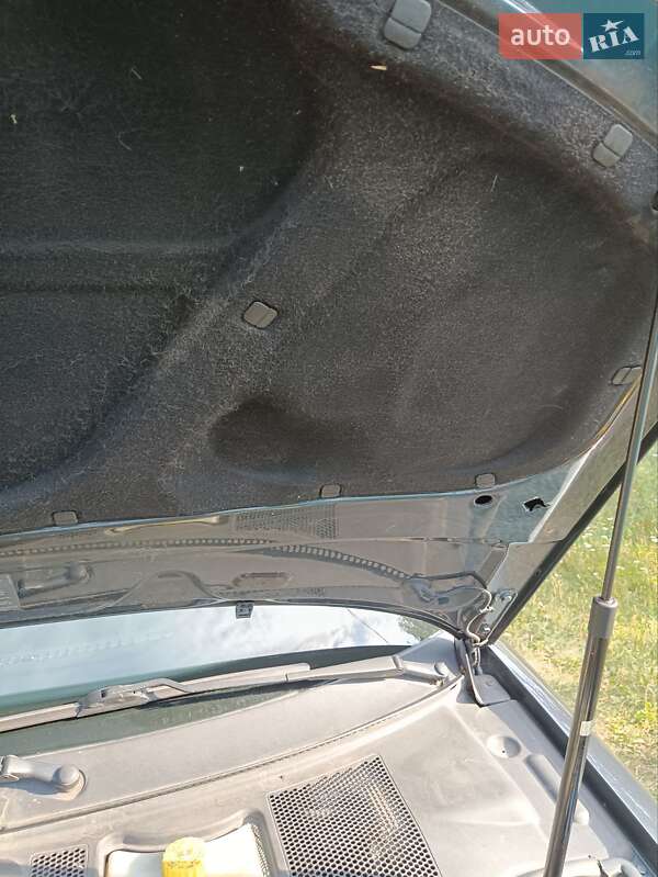 Універсал Volkswagen Passat 2001 в Путивлі