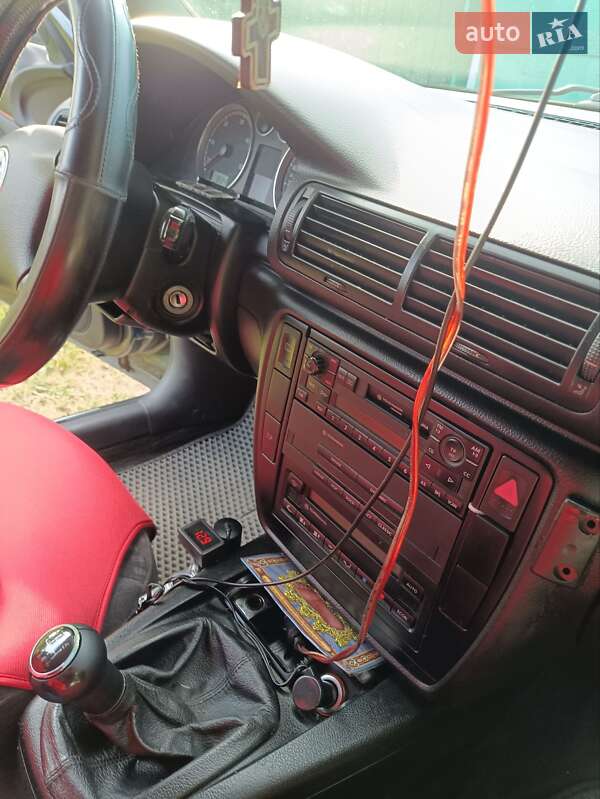 Універсал Volkswagen Passat 2001 в Путивлі