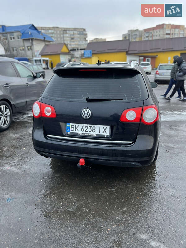 Універсал Volkswagen Passat 2010 в Радивиліві