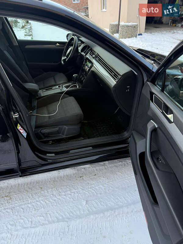 Універсал Volkswagen Passat 2019 в Калуші