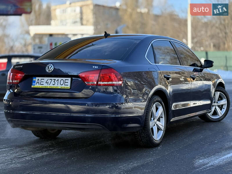 Седан Volkswagen Passat 2015 в Днепре