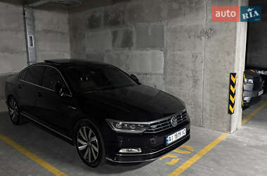 Седан Volkswagen Passat 2017 в Киеве