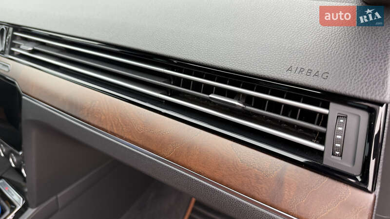 Седан Volkswagen Passat 2017 в Києві