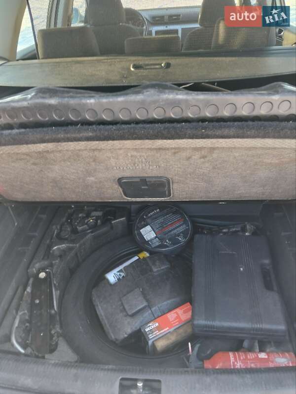 Універсал Volkswagen Passat 2010 в Чернігові